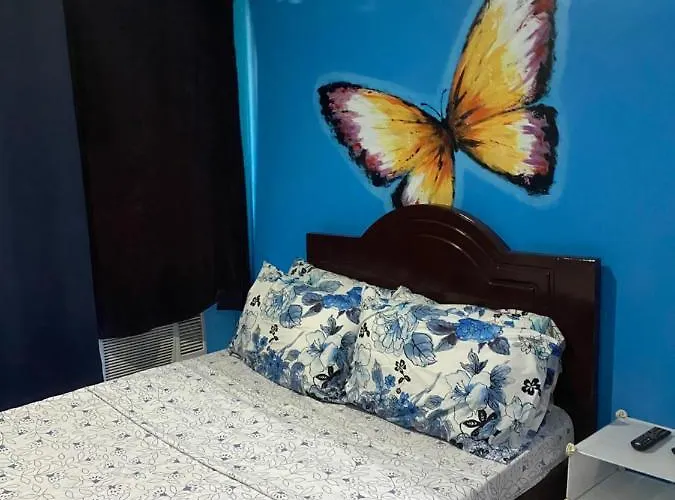 Azure Deluxe Beachview * Manila
